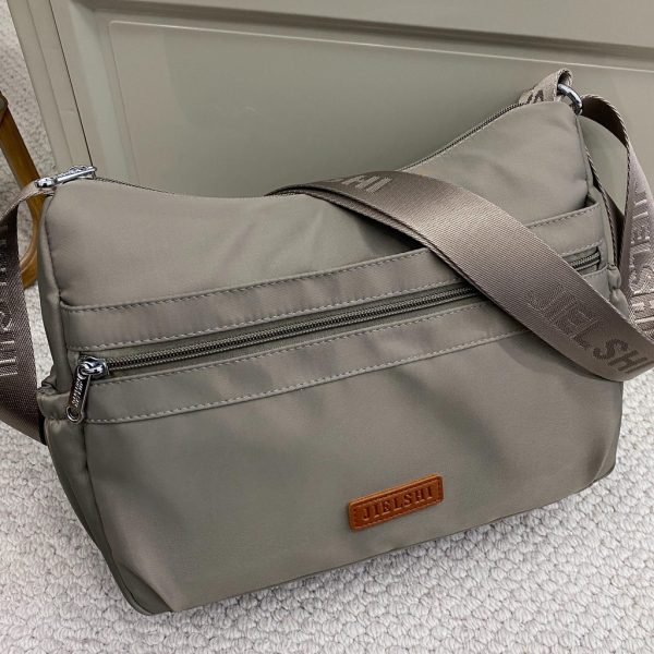 Jielshi Tas Selempang Wanita Tiara  3763 #Slingbag Berbahan Parasut Premium Model Simpel - Image 4